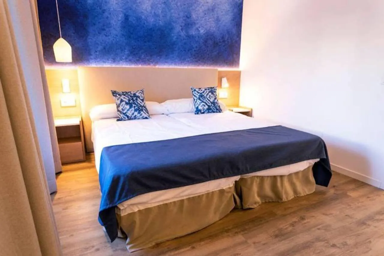Parque Nereida Suites Hotel (Adults Only) 칼라 라트자다 3*,  스페인