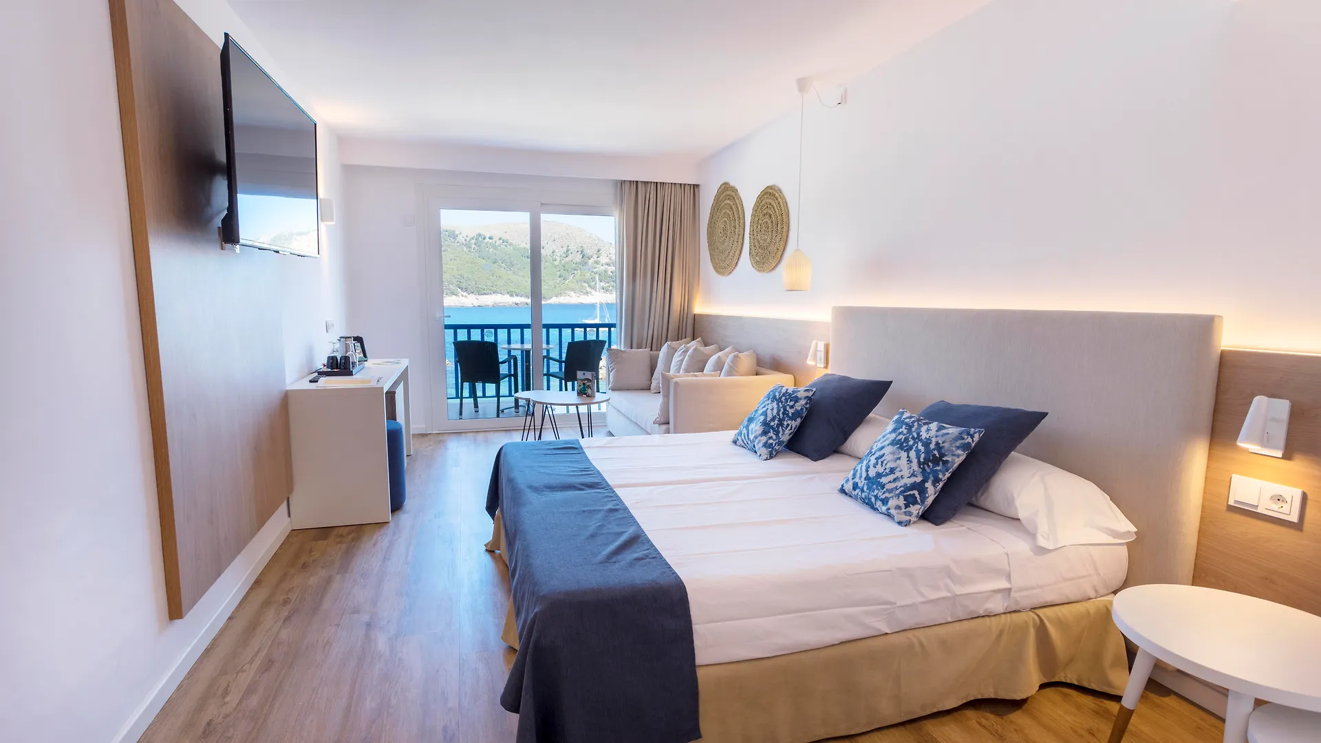 Parque Nereida Suites Hotel (Adults Only) 칼라 라트자다 리조트